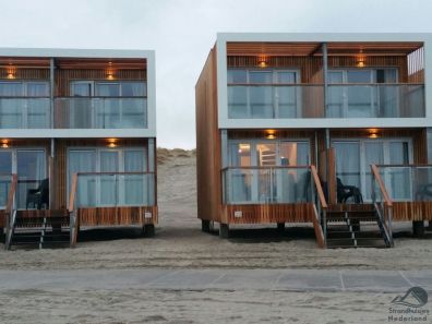 Strandhuisjes Hoek van Holland avond